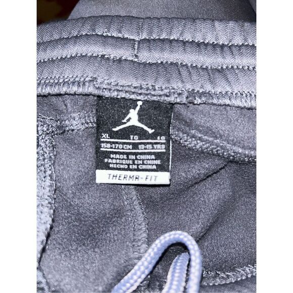Boy's Size XL Air Jordan Sweatpants Gray 13-15 Years/158-170cm Jumpman - Picture 3 of 3